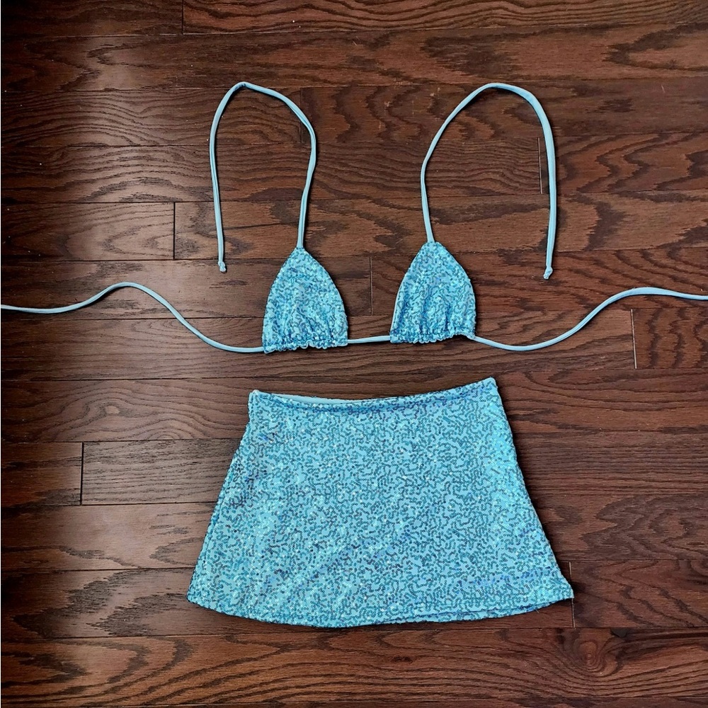 Y2K inspired skirt set with sequins
